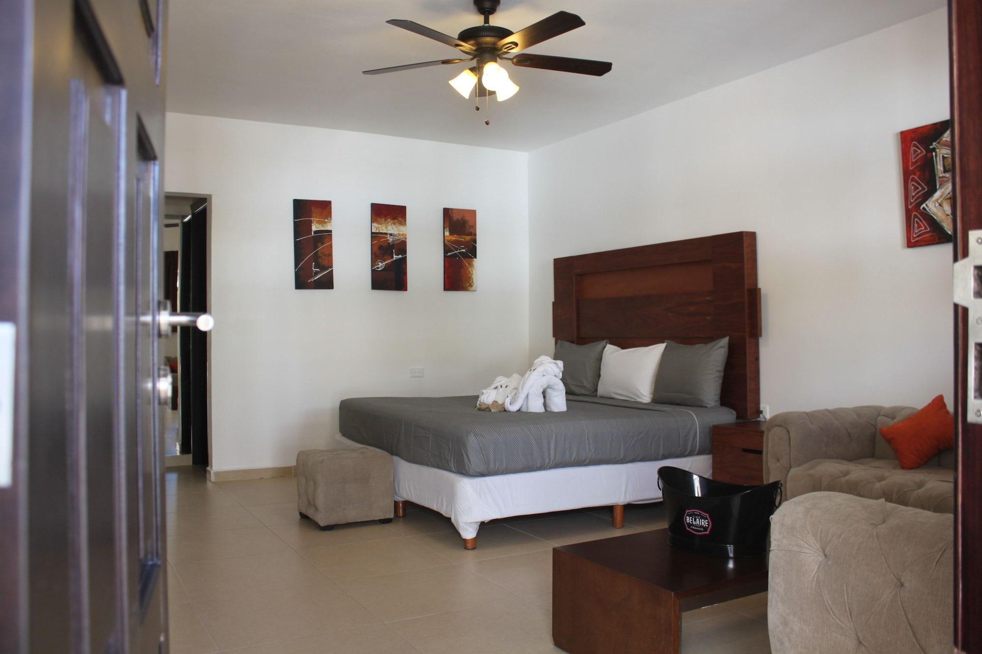 We Playa Hotel Playa del Carmen Exteriör bild