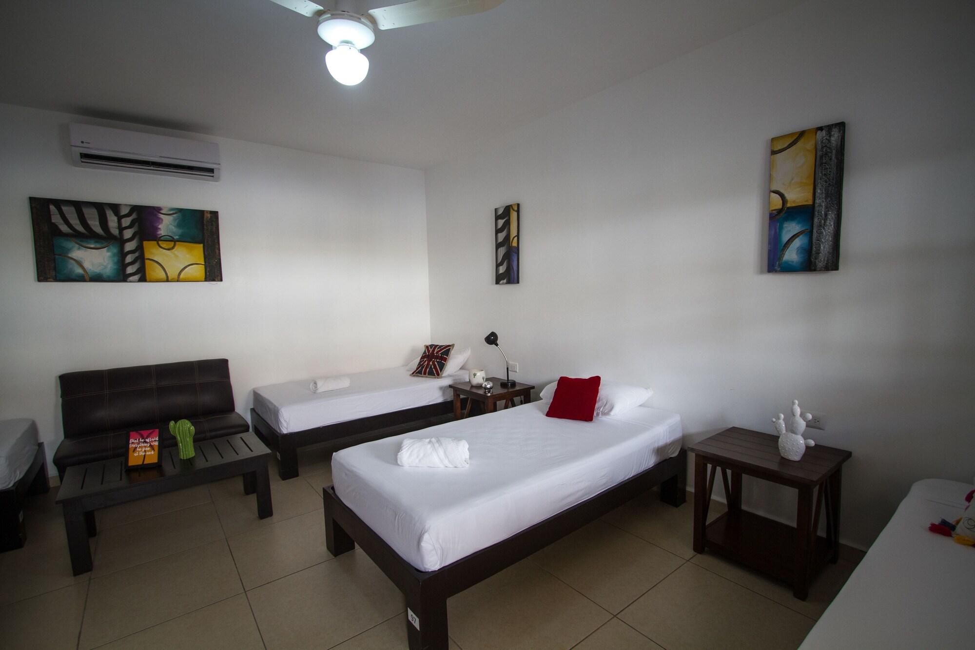 We Playa Hotel Playa del Carmen Exteriör bild