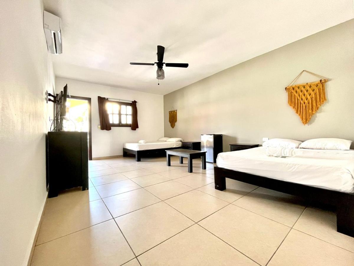 We Playa Hotel Playa del Carmen Exteriör bild