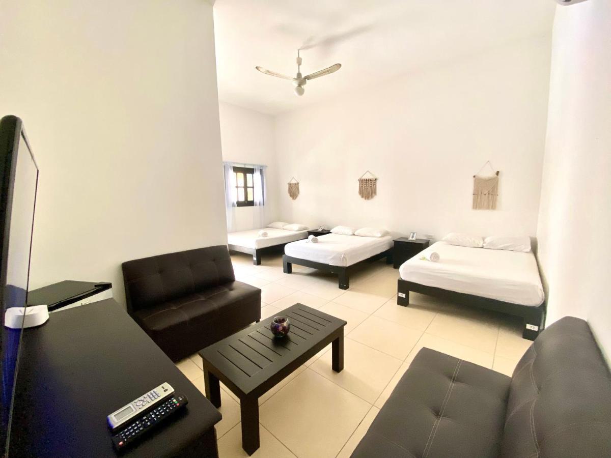 We Playa Hotel Playa del Carmen Exteriör bild