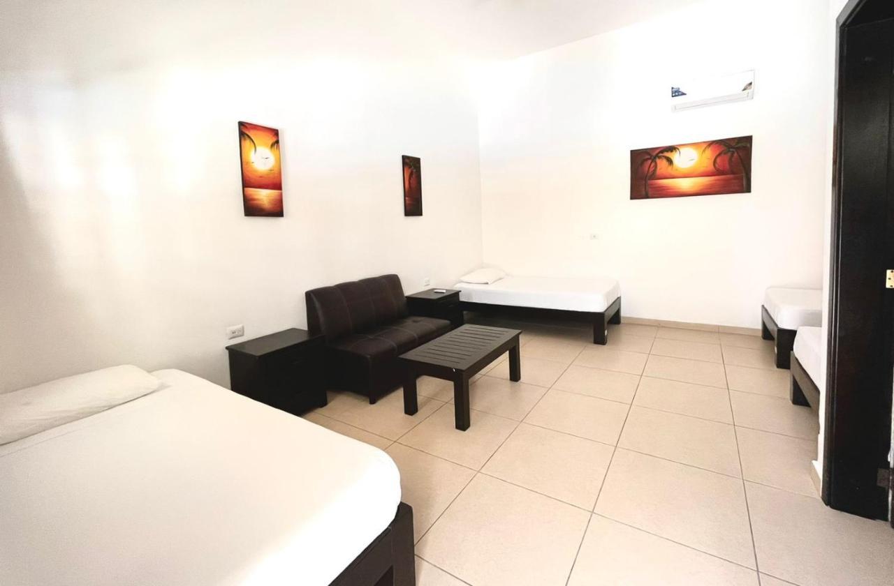 We Playa Hotel Playa del Carmen Exteriör bild