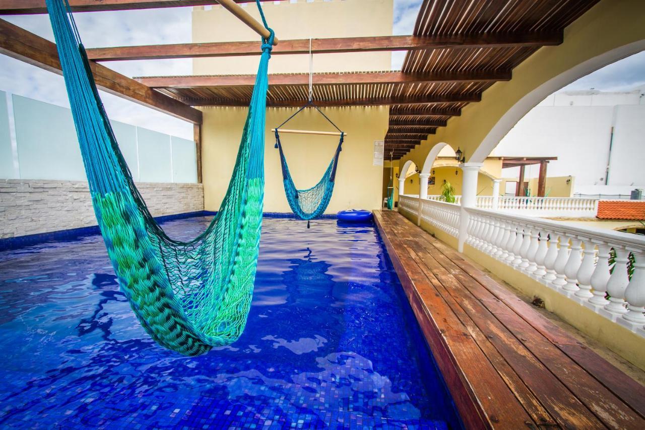 We Playa Hotel Playa del Carmen Exteriör bild